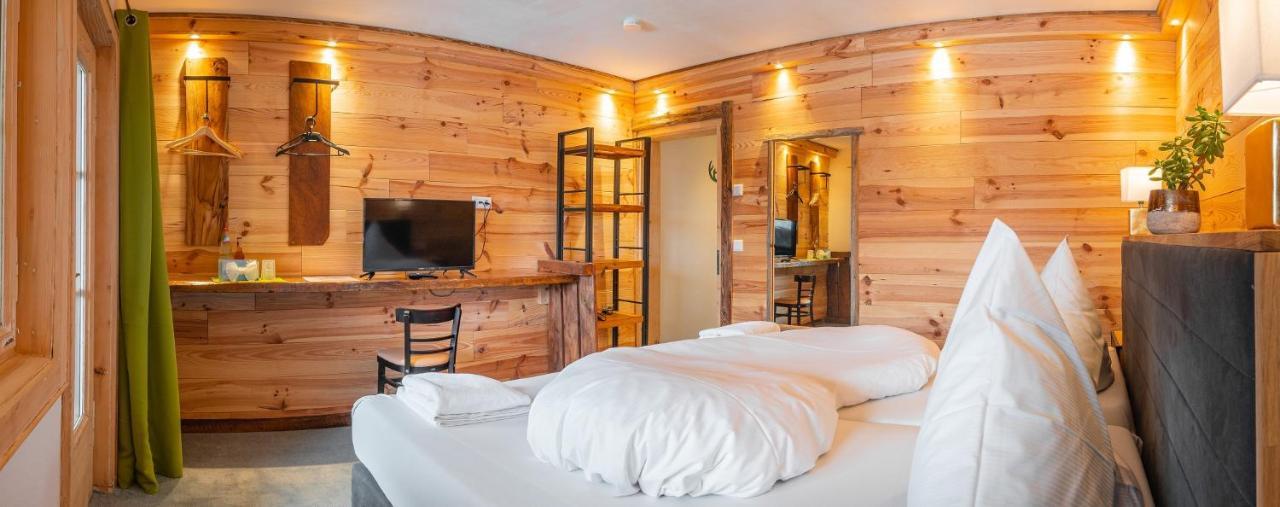 Hostel - Ron'S Guesthouse Oberstdorf Bagian luar foto