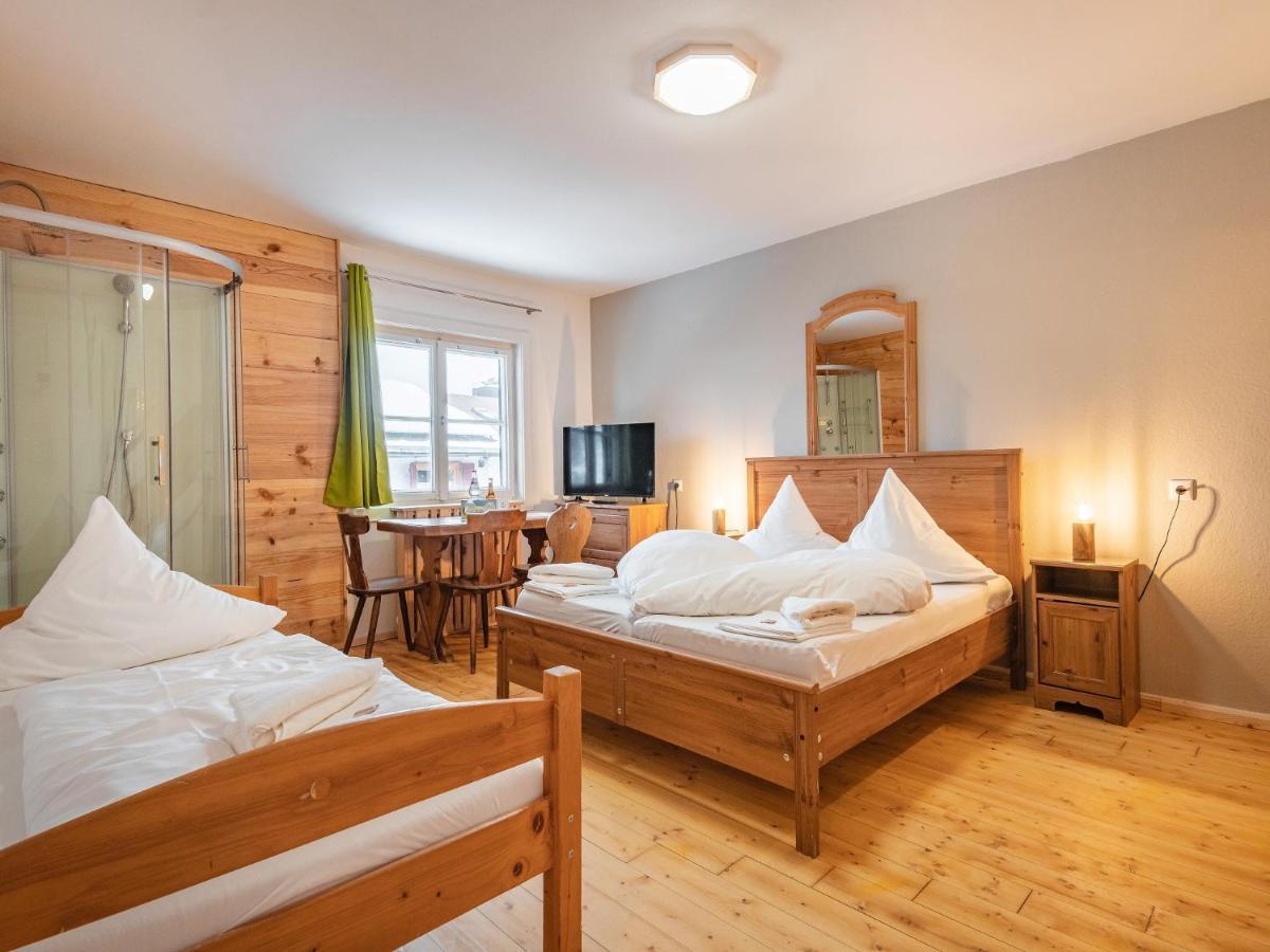 Hostel - Ron'S Guesthouse Oberstdorf Bagian luar foto