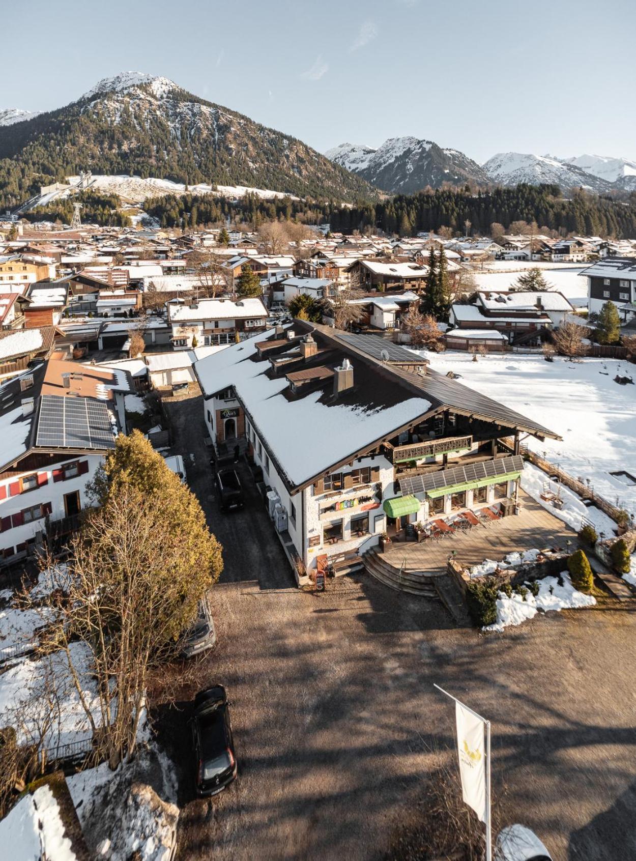 Hostel - Ron'S Guesthouse Oberstdorf Bagian luar foto