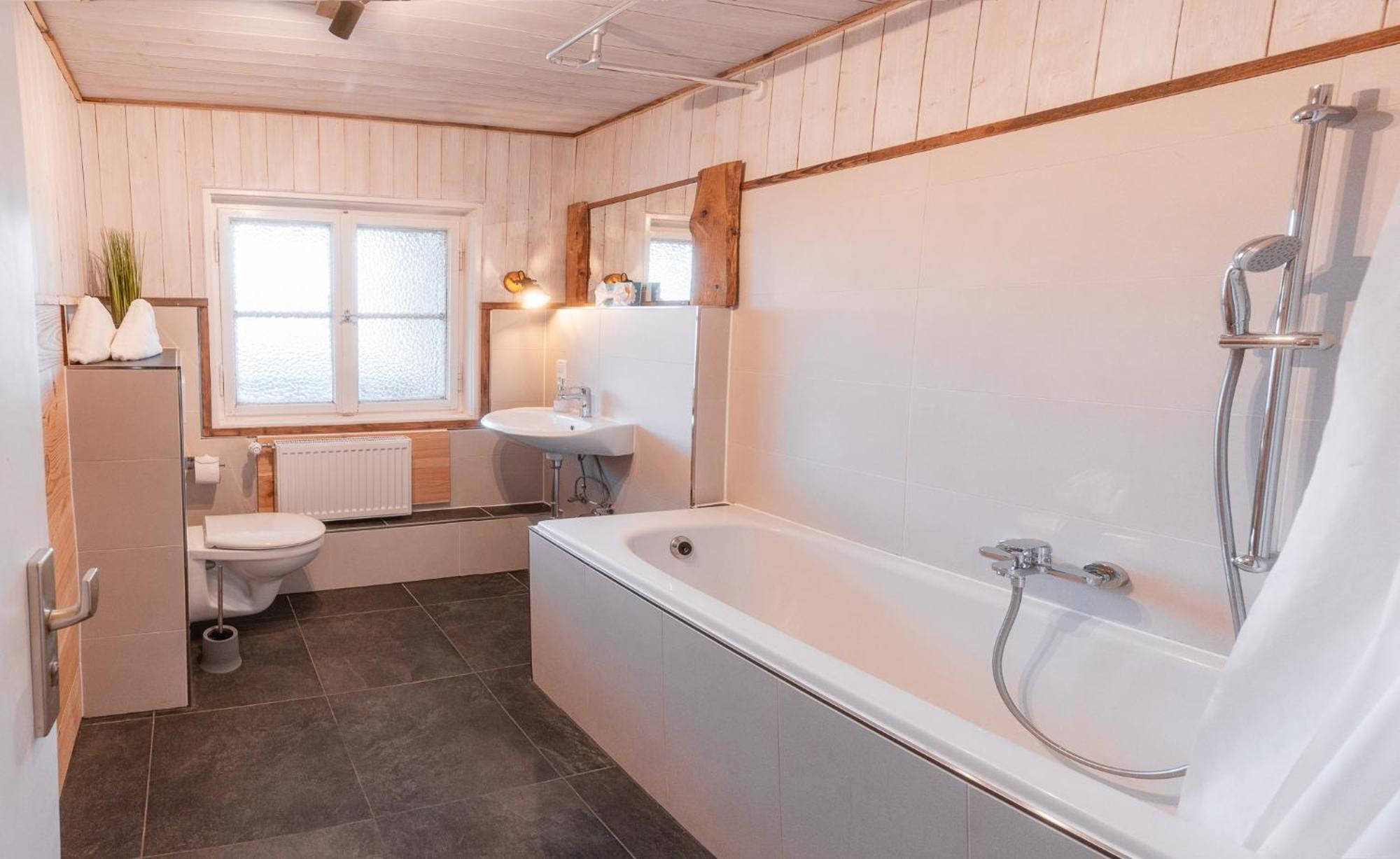 Hostel - Ron'S Guesthouse Oberstdorf Bagian luar foto