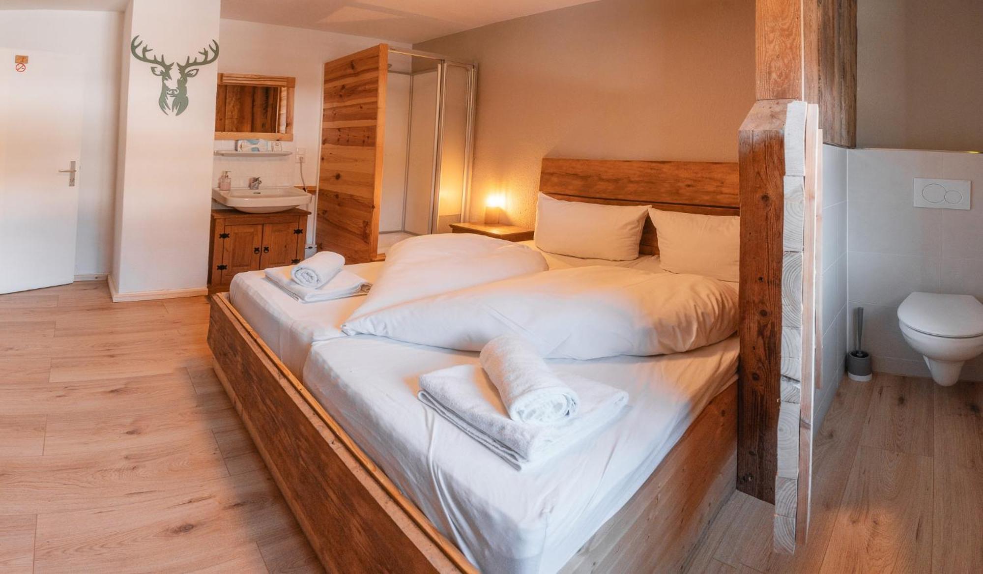 Hostel - Ron'S Guesthouse Oberstdorf Bagian luar foto